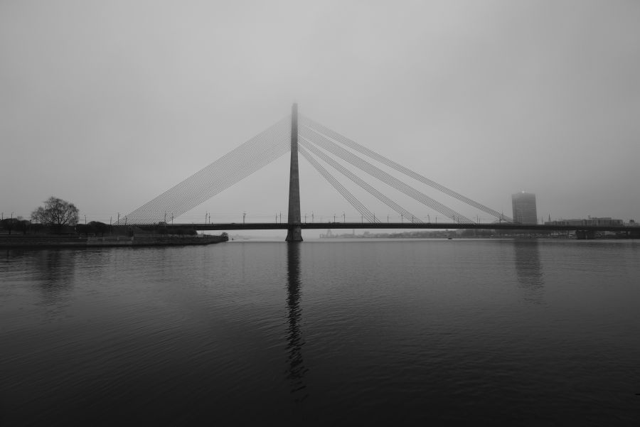 Фреска Таинственный мост в тумане