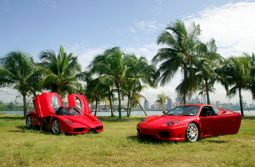 Картина на холсте Красные машины Феррари на фоне пальм, арт hd0483601